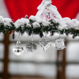 Świąteczne zawieszki bombki choinkowe różne wzory 24szt