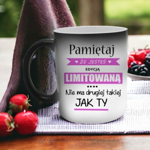 KUBEK MAGICZNY PREZENT NA DZIEŃ KOBIET DLA KOLEŻANKI DZIEWCZYNY MAMY KUBEK MAGICZNY PREZENT NA DZIEŃ KOBIET DLA KOLEŻANKI DZIEWCZYNY MAMY