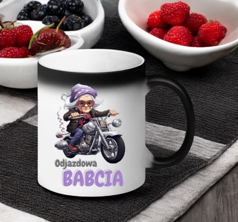 KUBEK MAGICZNY Z NADRUKIEM PREZENT NA DZIEŃ BABCI URODZINY BABCIA KUBEK MAGICZNY Z NADRUKIEM PREZENT NA DZIEŃ BABCI URODZINY BABCIA
