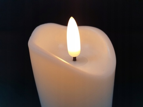 Świeca dekoracyjna znicz wkład LED biały Cortina 12,5 cm