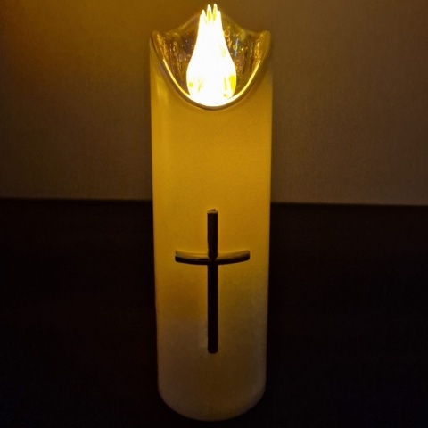 Świeca dekoracyjna znicz wkład LED biały z bateriami Cortina 17 cm