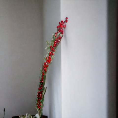 Świąteczny stroik gałązka 100cm czerwone owoce dekoracja Boże Narodzenie