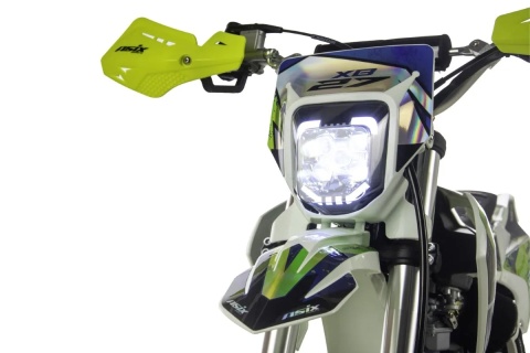 Cross ASIX XB27 125 4T E-start zielony