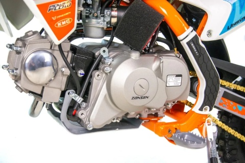 Cross ASIX XB27 90 4T automat E-start czerwony