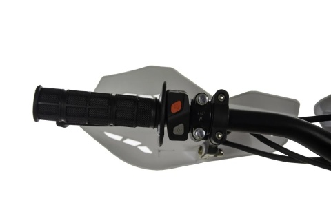 Cross ASIX XB83 150 4T piaskowy